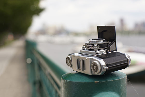 image showing blurred background
